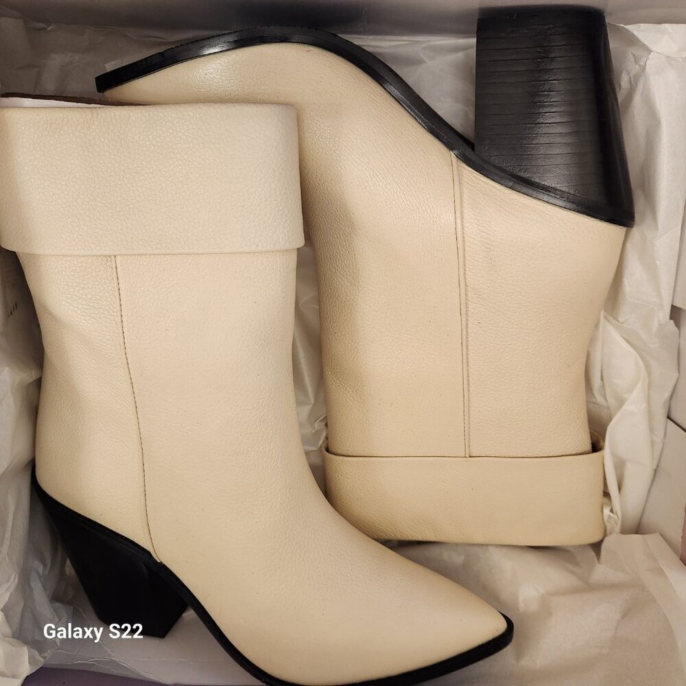 Lisa Vicky Cream "Mae-V" Soft Tumble Leather Boots. NIB. Size 9 - Picture 9 of 10